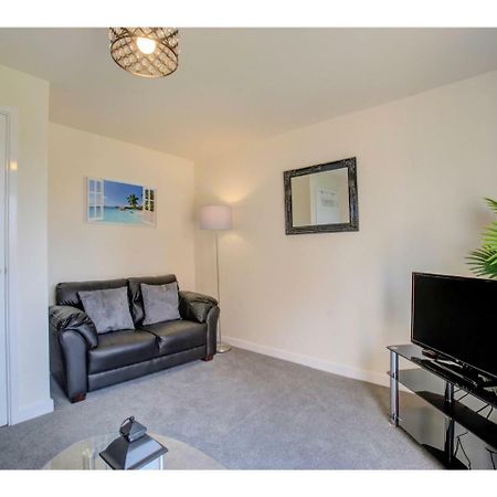 Newly Built, Splendid House For 5 In Manchester! Exterior foto
