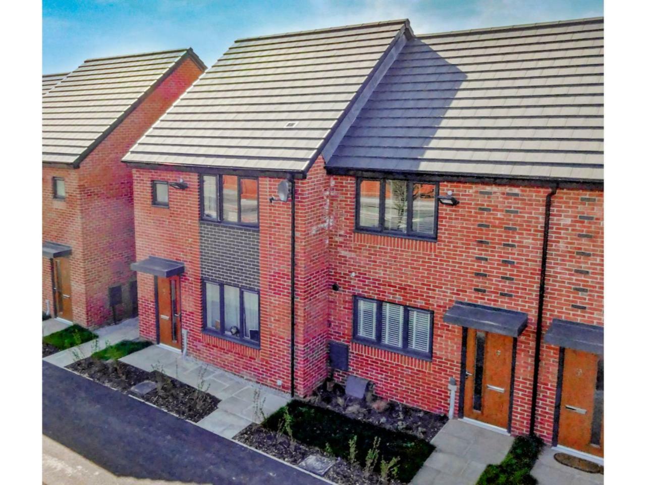 Newly Built, Splendid House For 5 In Manchester! Exterior foto
